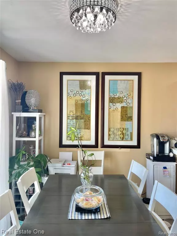 Clinton Twp, MI 48038,43267 Woodbridge Drive