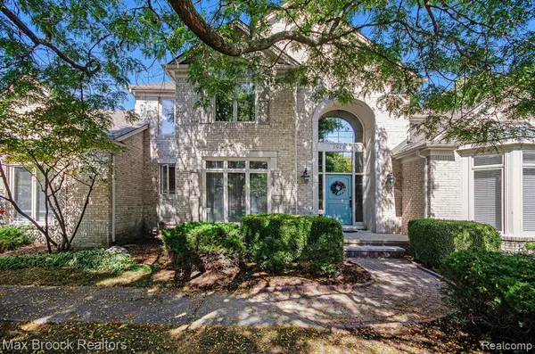 Troy, MI 48098,1976 Club Drive