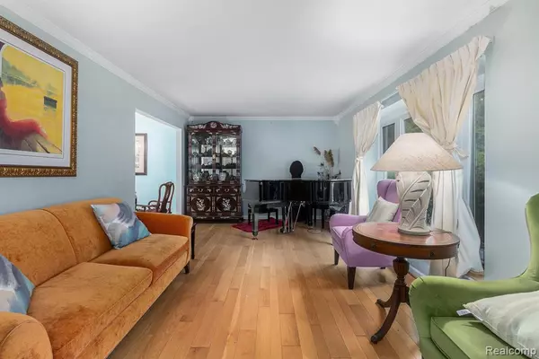 Ann Arbor, MI 48108,3420 Sussex Court