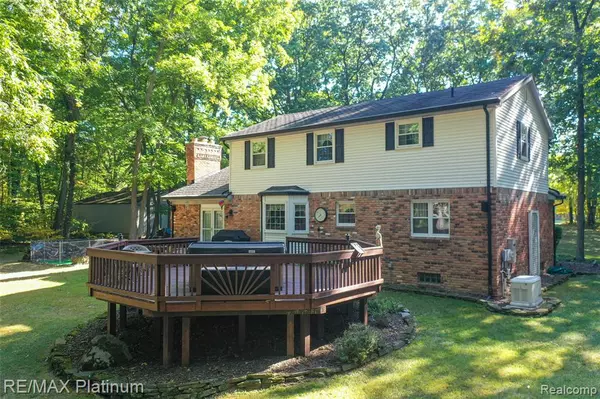 Howell, MI 48855,6567 Heaven Drive