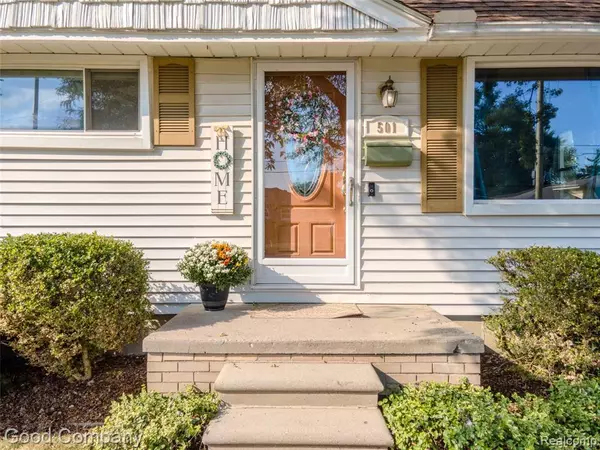 Royal Oak, MI 48073,501 E Sunnybrook Drive