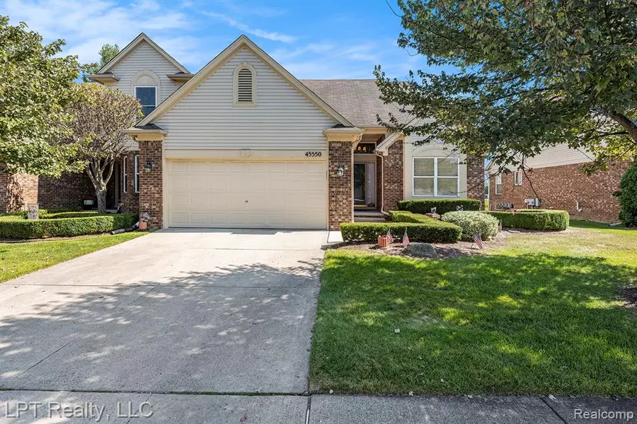 45550 Rathmore E Drive, Macomb, MI 48044