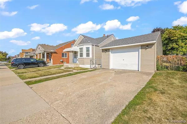 Dearborn, MI 48126,4964 Kenilworth Street