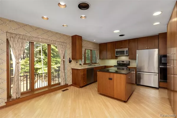 Bloomfield Hills, MI 48301,4017 Hidden Woods Drive