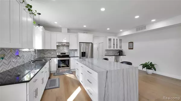 Rochester Hills, MI 48307,3070 Gerald Avenue