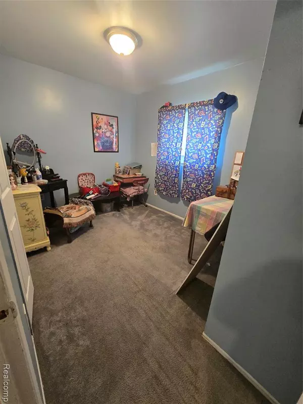 Warren, MI 48091,2056 Bart Avenue