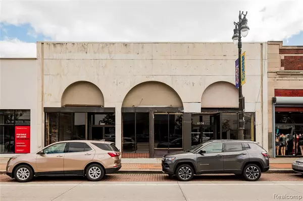 Detroit, MI 48202,6532 Woodward Avenue