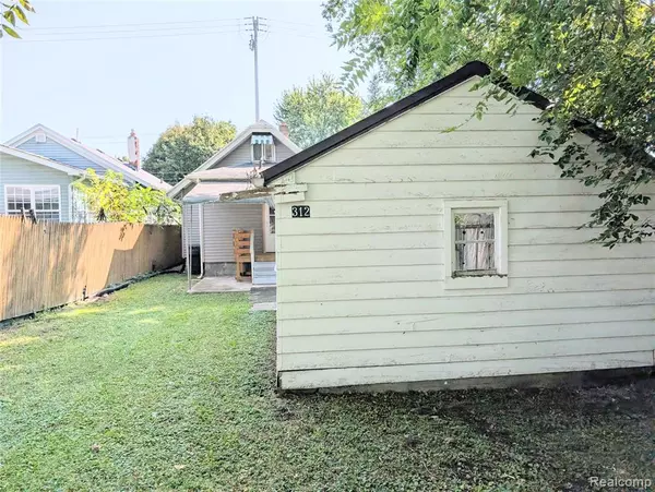 Lansing, MI 48912,312 S Francis Avenue