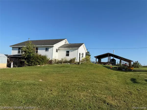 1602 W Nicholson Hill Road, Alpena, MI 49766