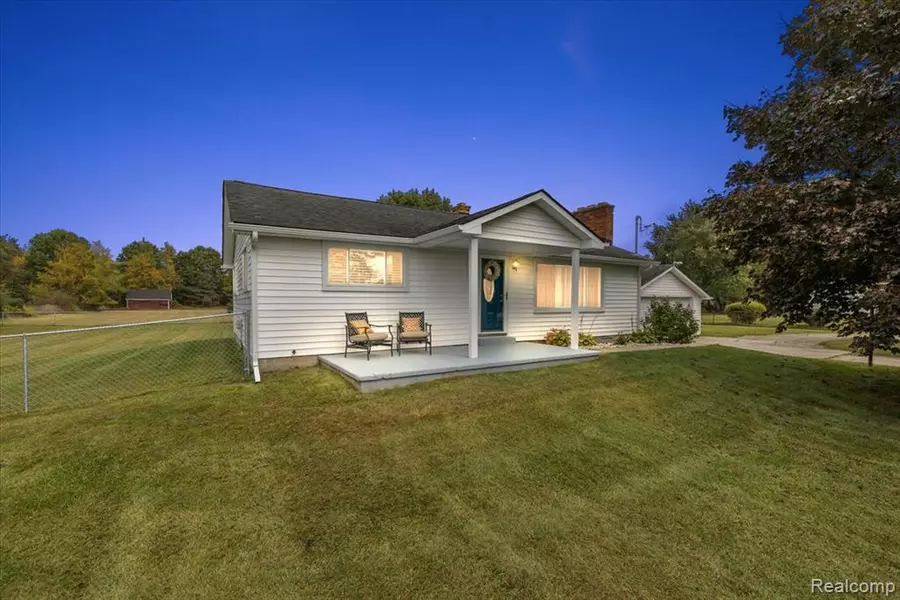 8918 Davisburg Road, Clarkston, MI 48348