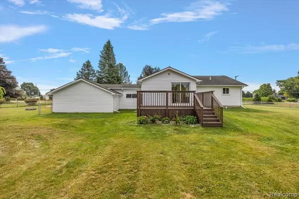 Clarkston, MI 48348,8918 Davisburg Road