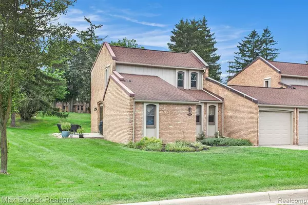 West Bloomfield, MI 48323,3078 Moon Lake Drive