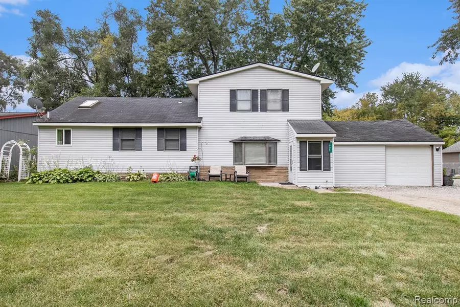 1904 Viola Drive, Ortonville, MI 48462