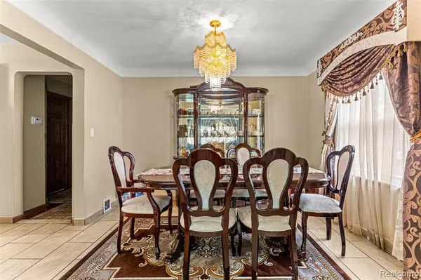 Dearborn, MI 48126,5835 Oakman Boulevard