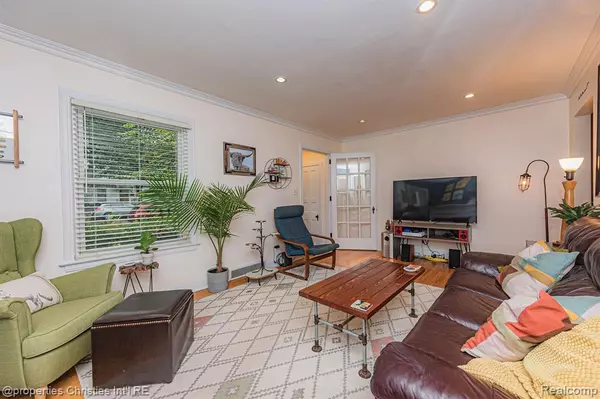 Ann Arbor, MI 48103,108 N Revena Boulevard