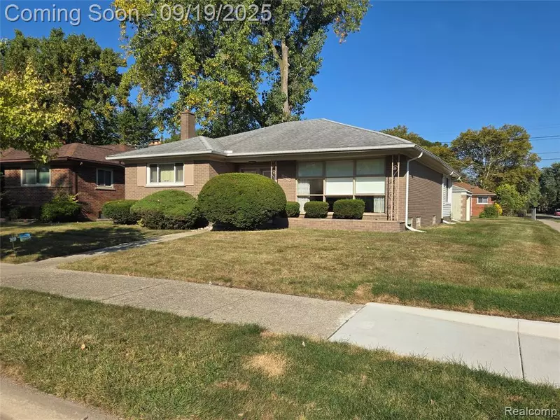 23400 Sussex Street, Oak Park, MI 48237