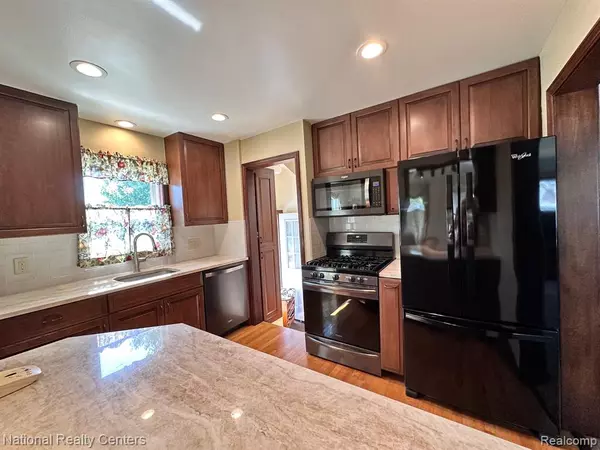 Dearborn, MI 48124,3260 Lincoln Street