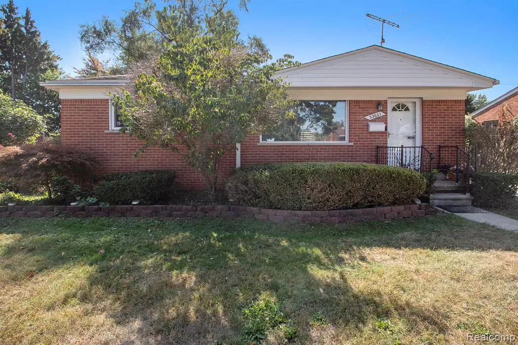 Garden City, MI,32601 Cambridge Street Street