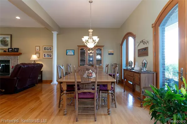 Carleton, MI 48117,9769 Fawnwood Drive