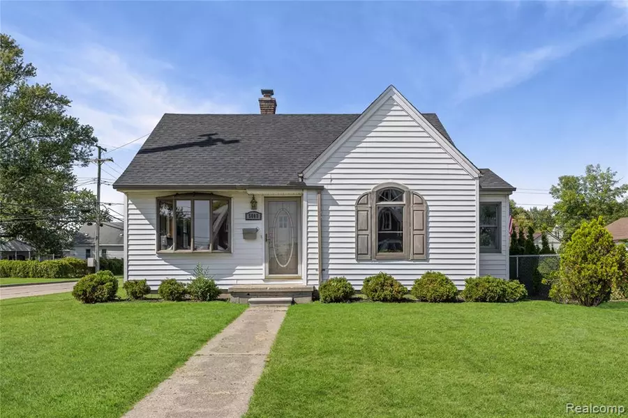 5803 Deering Street, Garden City, MI