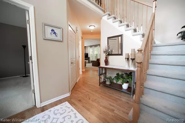Rochester Hills, MI 48307,700 Woodfield Way