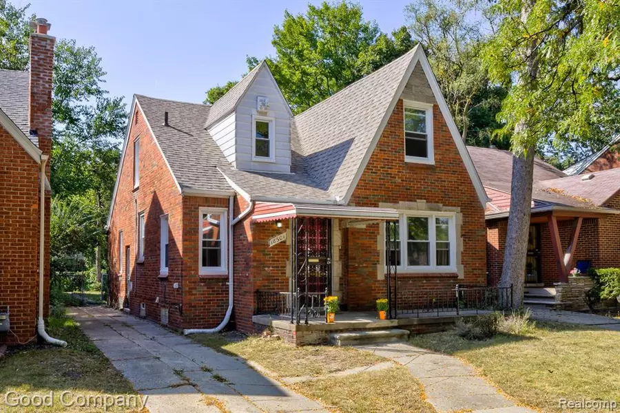 18501 Mendota Street, Detroit, MI 48221