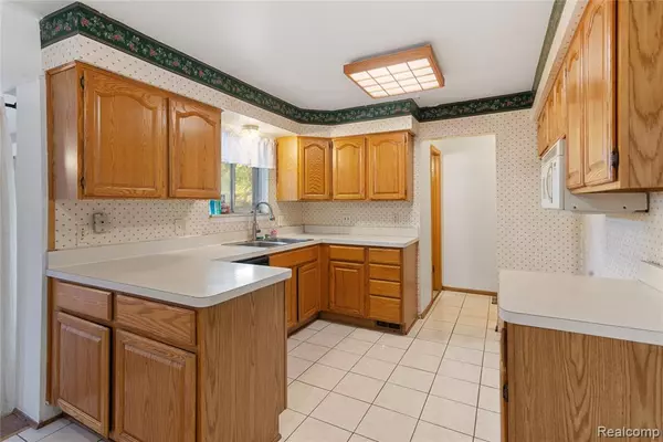 Livonia, MI 48154,29257 Barkley Street