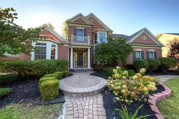 1630 Mistwood Court, Canton, MI 48187