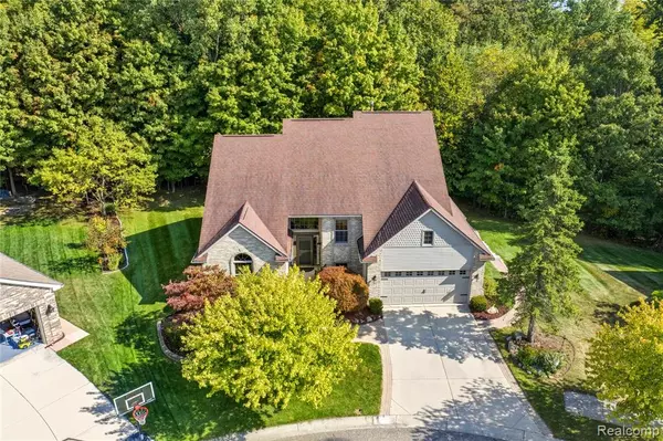 Novi, MI 48377,28718 Quarry Court