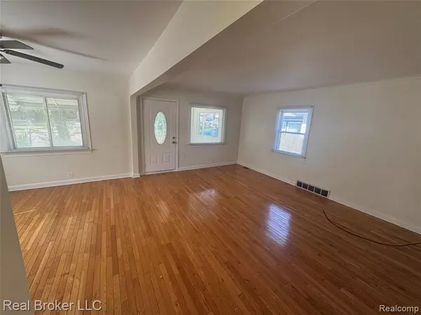 Pontiac, MI 48342,465 S Marshall Street