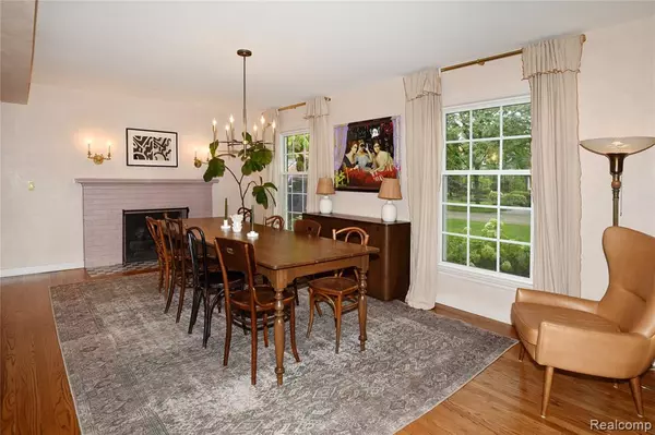 Birmingham, MI 48009,955 Wakefield Street