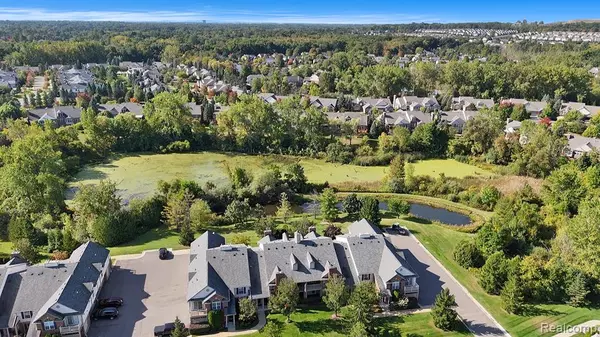 Rochester, MI 48306,3579 Oakmonte Boulevard