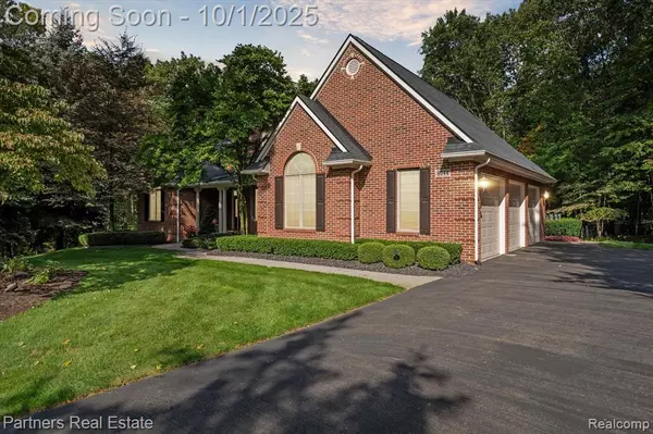 Pinckney, MI 48169,8044 Alta Vista Drive