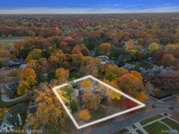 Detroit, MI 48203,1701 Balmoral Drive