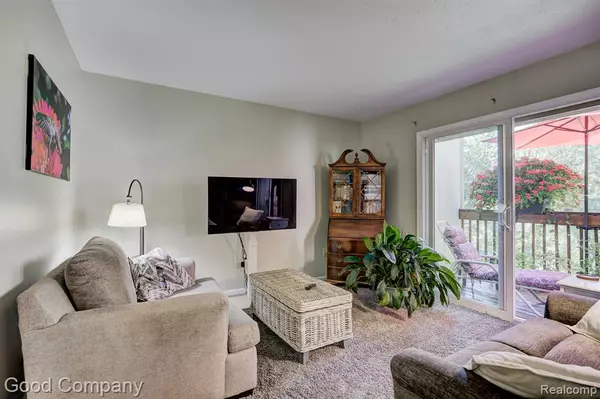 Rochester Hills, MI 48309,1578 Charter Oak Drive