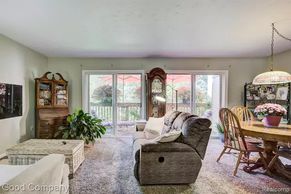 Rochester Hills, MI 48309,1578 Charter Oak Drive