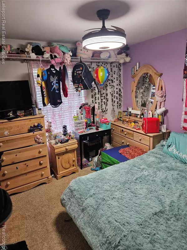 Fort Gratiot, MI 48059,4231 Pine Grove Avenue