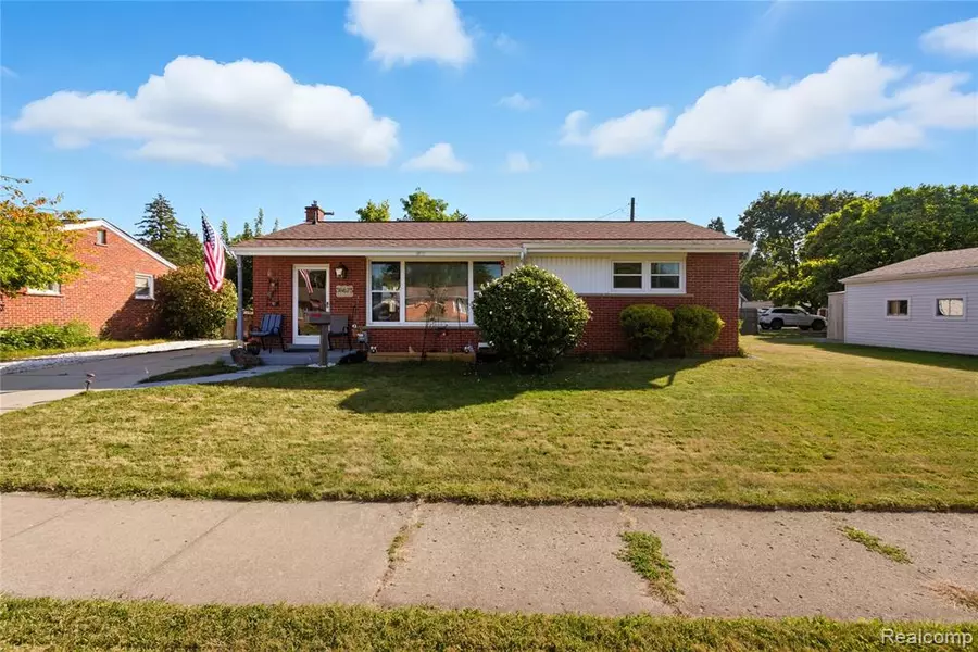 36675 Thinbark Street, Wayne, MI 48184