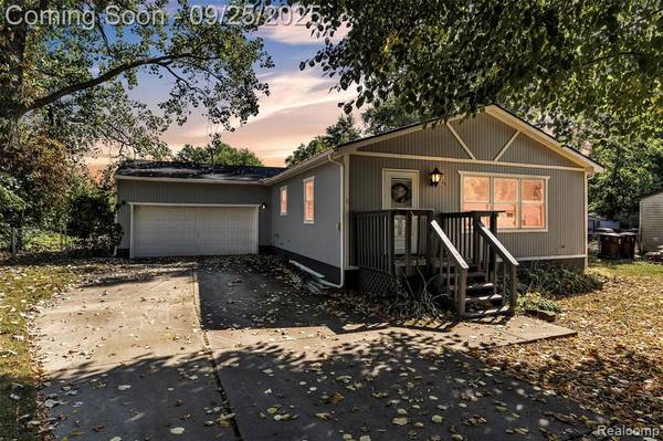 4419 Grace Avenue, Wayne, MI 48184