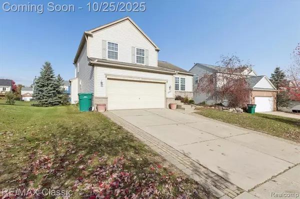 Holly, MI 48442,868 Deer Run Lake Road