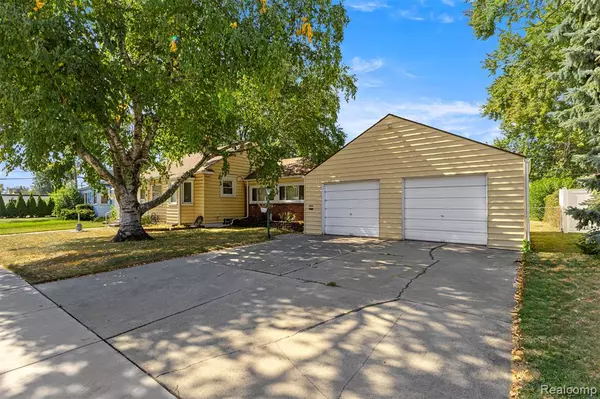 Allen Park, MI 48101,6810 Robinson Avenue