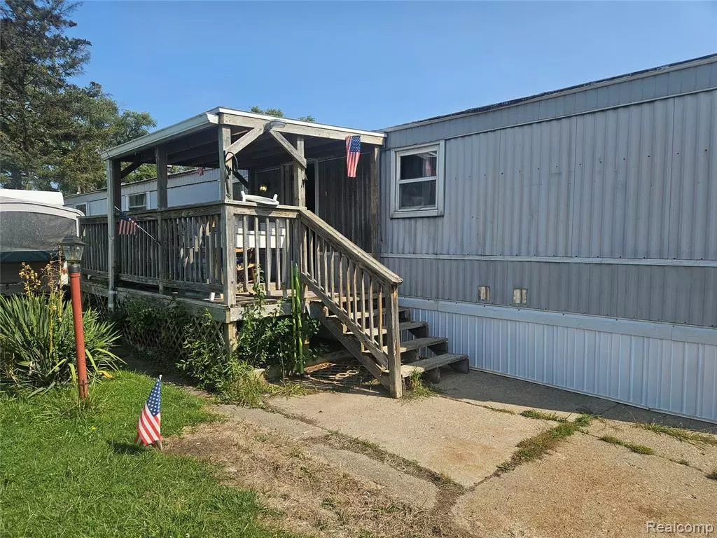 Flint, MI 48507,2482 Friend Ct