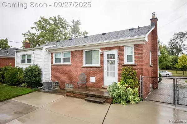 Lincoln Park, MI 48146,878 Champaign Road