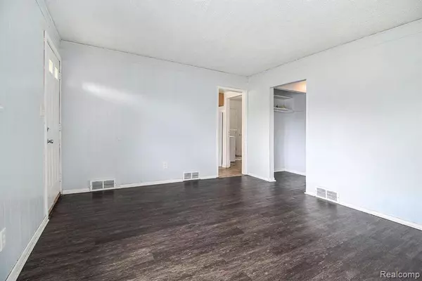 Inkster, MI 48141,3861 Wellington Street