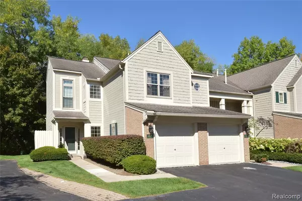 484 Newburne Pointe, Bloomfield Hills, MI 48304
