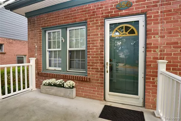 Birmingham, MI 48009,356 W LINCOLN Street