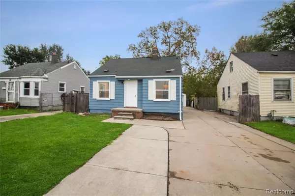 20560 DRESDEN Street, Detroit, MI 48205