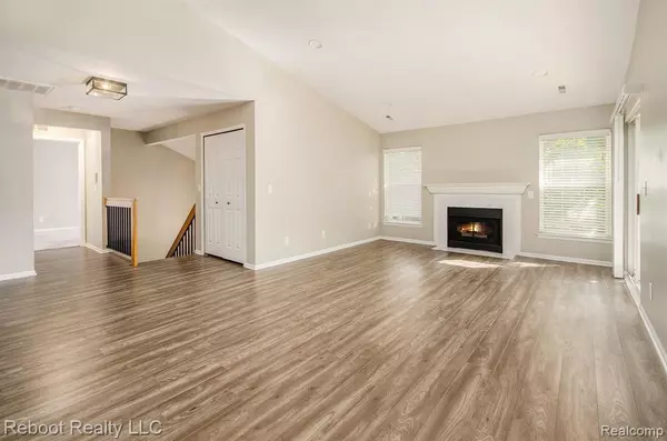 Shelby Twp, MI 48316,56197 Troon N