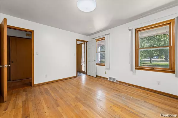 Warren, MI 48092,2415 Otter Street