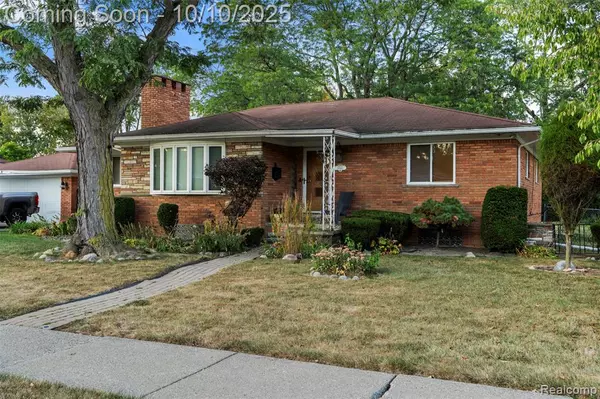 Harper Woods, MI 48225,19945 Woodside Street